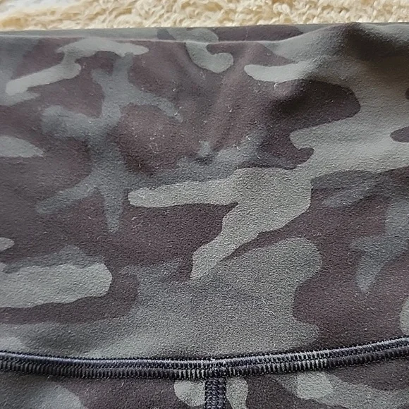 EUC - Lululemon Align Pant Full Length 28" in Incognito Camo Multi Gator Green. - Picture 6 of 6